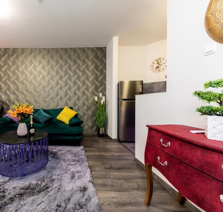 H & A Suite Gozsdu - The 1001 Nights Suite Budapest Exterior photo